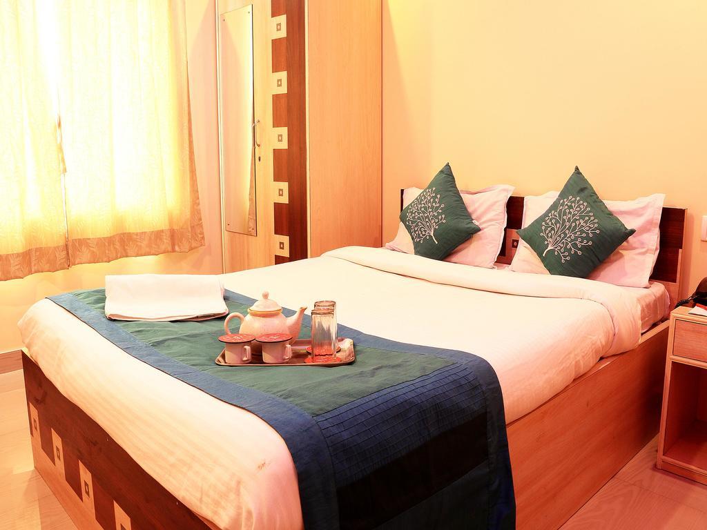 Oyo 1348 Hotel Zaika Inn Haora Экстерьер фото
