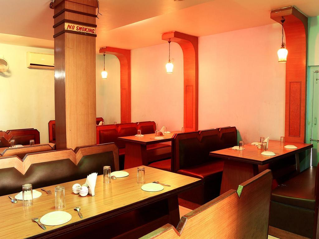 Oyo 1348 Hotel Zaika Inn Haora Экстерьер фото
